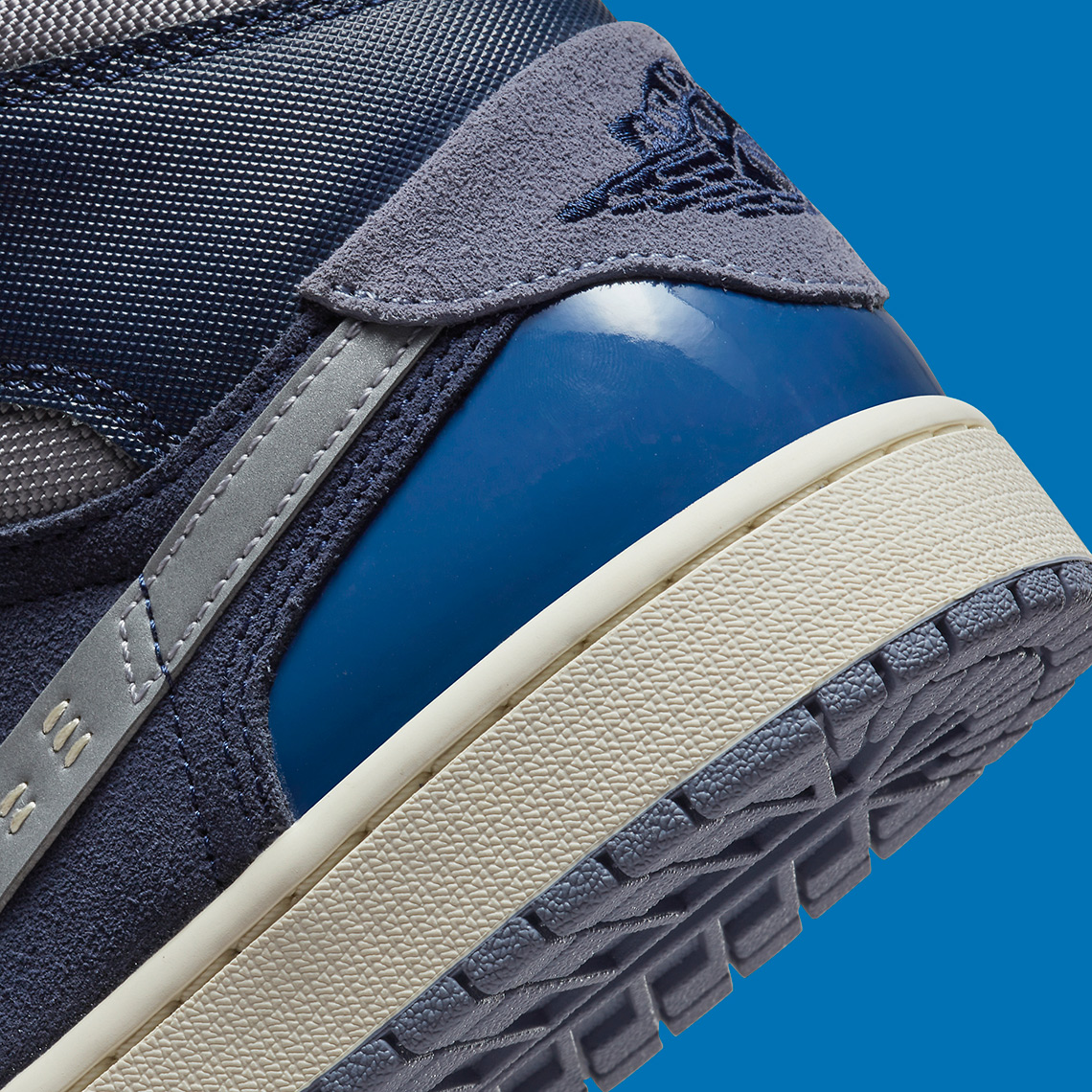 Lộ diện hình ảnh của Air Jordan 1 Mid SE Obsidian - 8