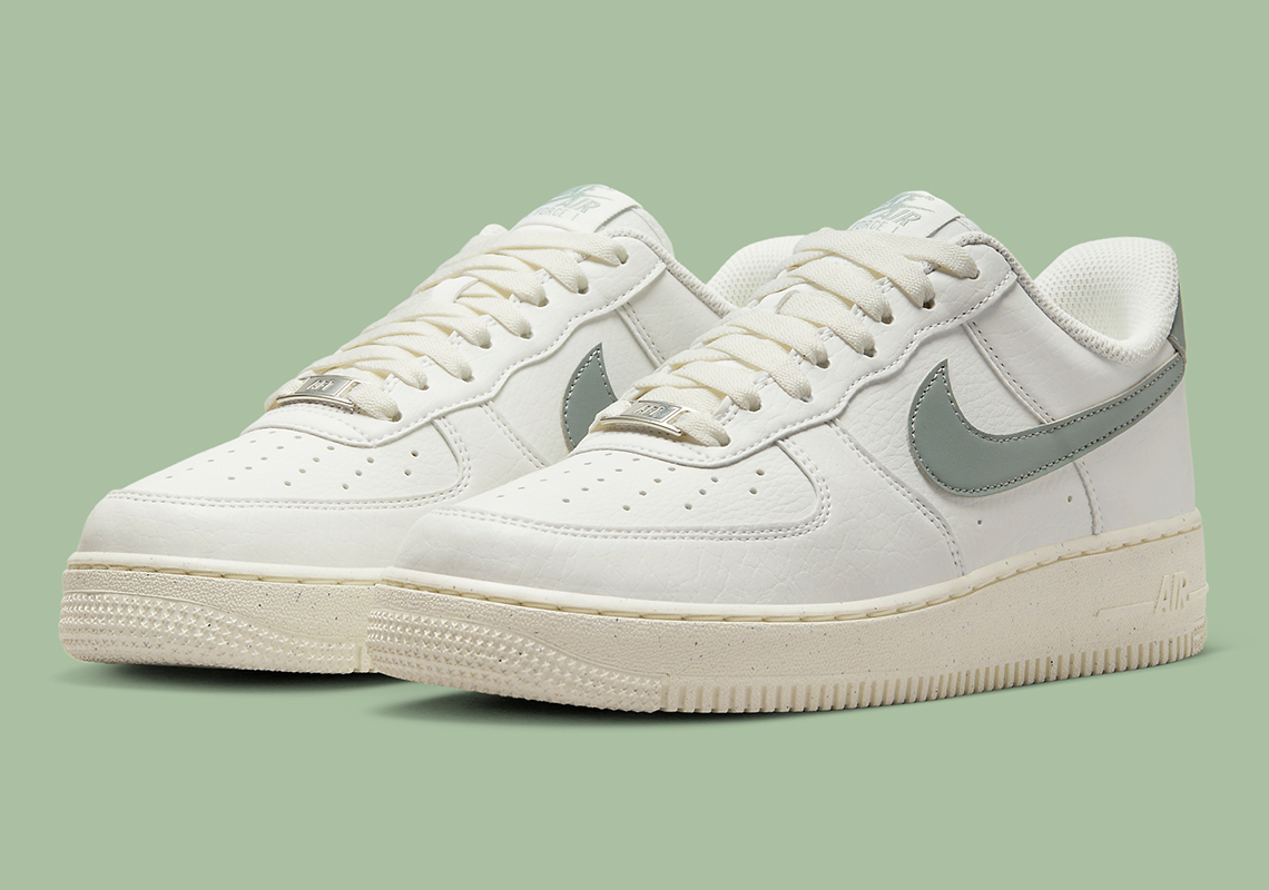 Lộ diện hình ảnh của đôi giày sneaker Nike Air Force 1 Next Nature Sail/Sage - 1