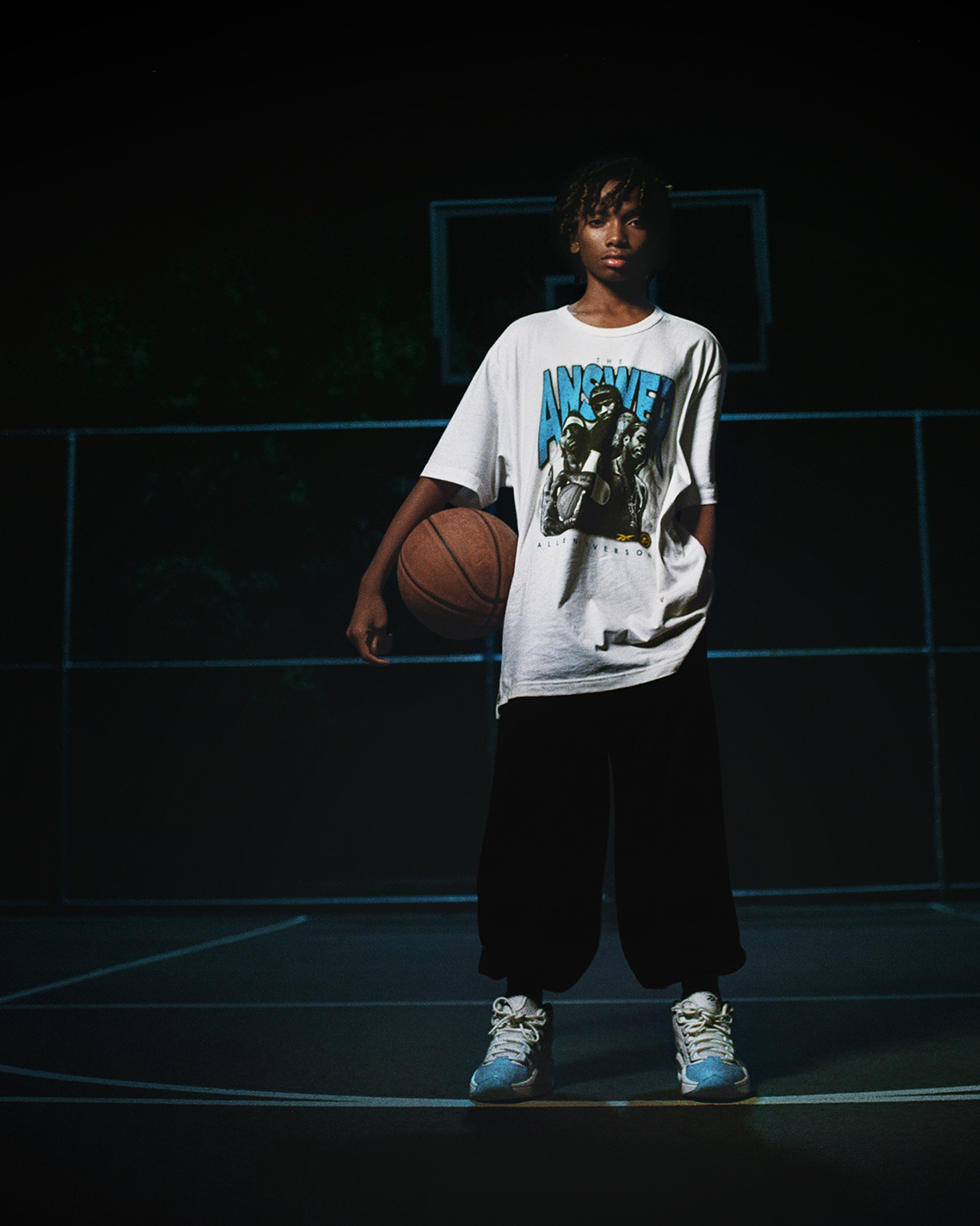 Lộ diện hình ảnh của mẫu giày sneaker Reebok Question Mid Denver Nuggets PE - 5