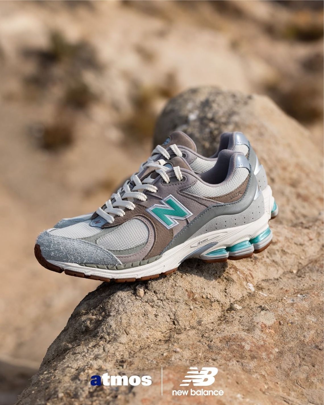 Lộ diện hình ảnh của mẫu sneaker atmos x New Balance 2002R Oasis - 12