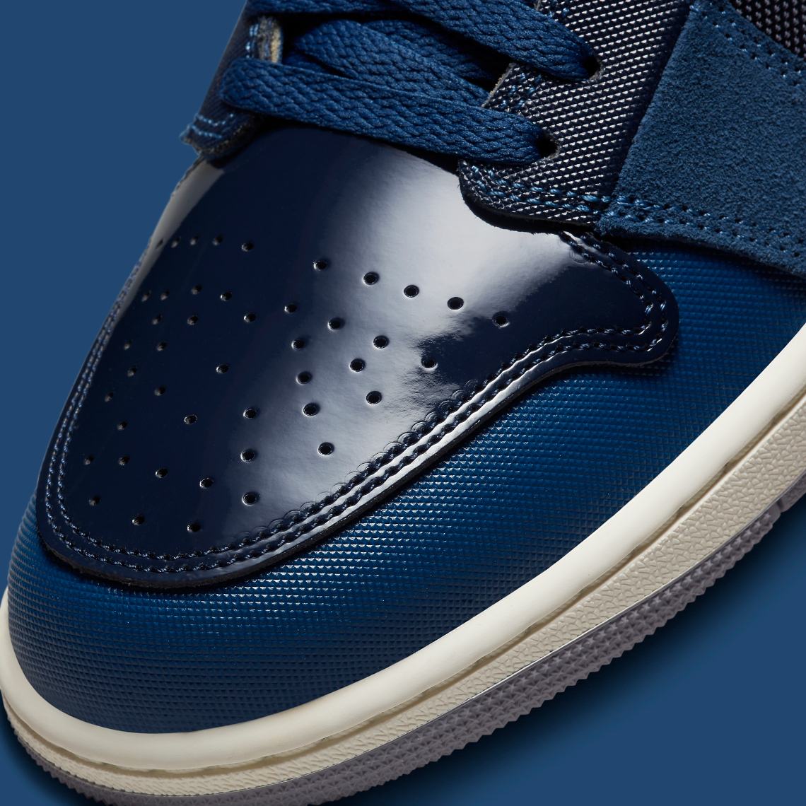 Lộ diện hình ảnh Nike Air Jordan 1 Low Craft màu Navy mới nhất - 7
