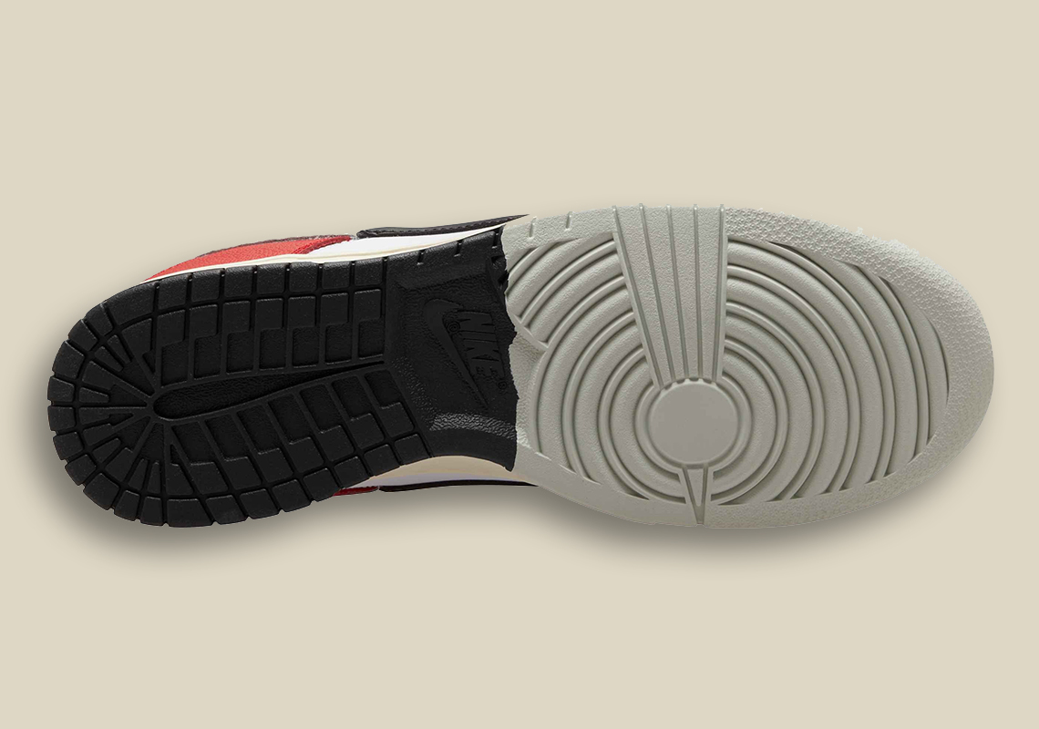Logo, sọc và đế ngoài xuất hiện trên Nike Dunk Low Red Black Sail White sắp ra mắt - 4