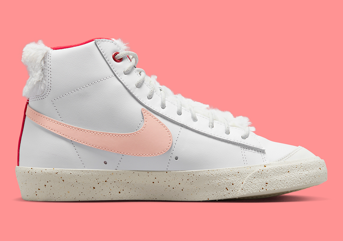 Lông thỏ giả tô điểm cho Nike Blazer Mid '77 Leap High - 4
