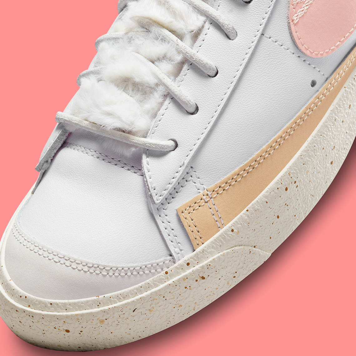 Lông thỏ giả tô điểm cho Nike Blazer Mid '77 Leap High - 8