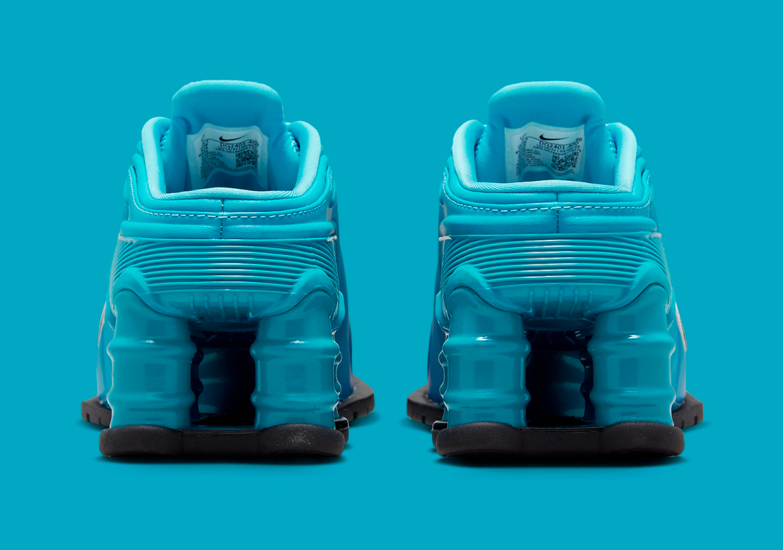 Martine Rose ra mắt bộ sưu tập Nike Shox R4 Mule - Sự kết hợp độc đáo giữa thiết kế hiệu năng và phong cách! - 5