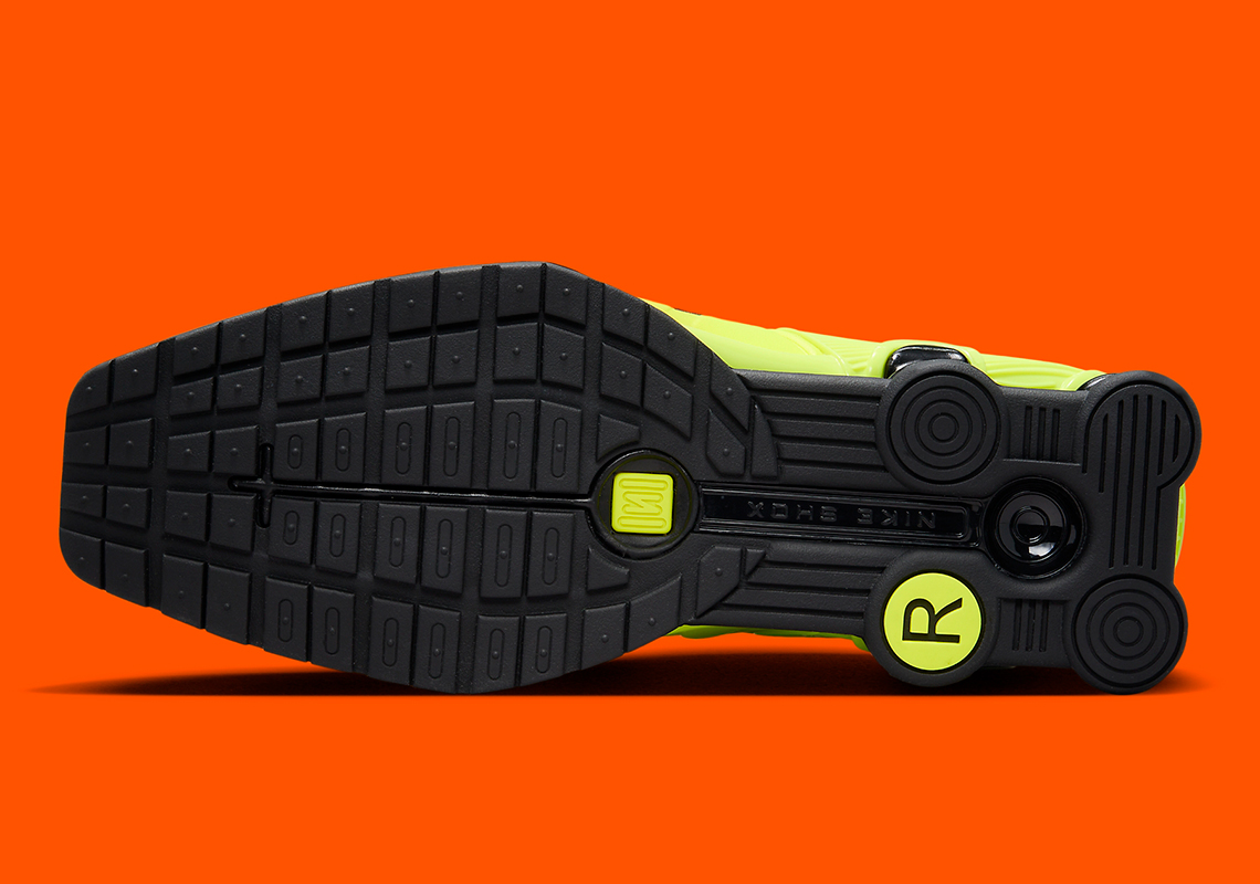 Martine Rose x Nike Shox Mule MR 4 Safety Orange: Sự kết hợp độc đáo giữa thời trang và sự tiện ích - 5