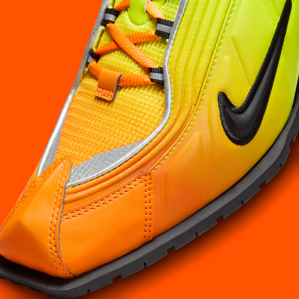 Martine Rose x Nike Shox Mule MR 4 Safety Orange: Sự kết hợp độc đáo giữa thời trang và sự tiện ích - 7
