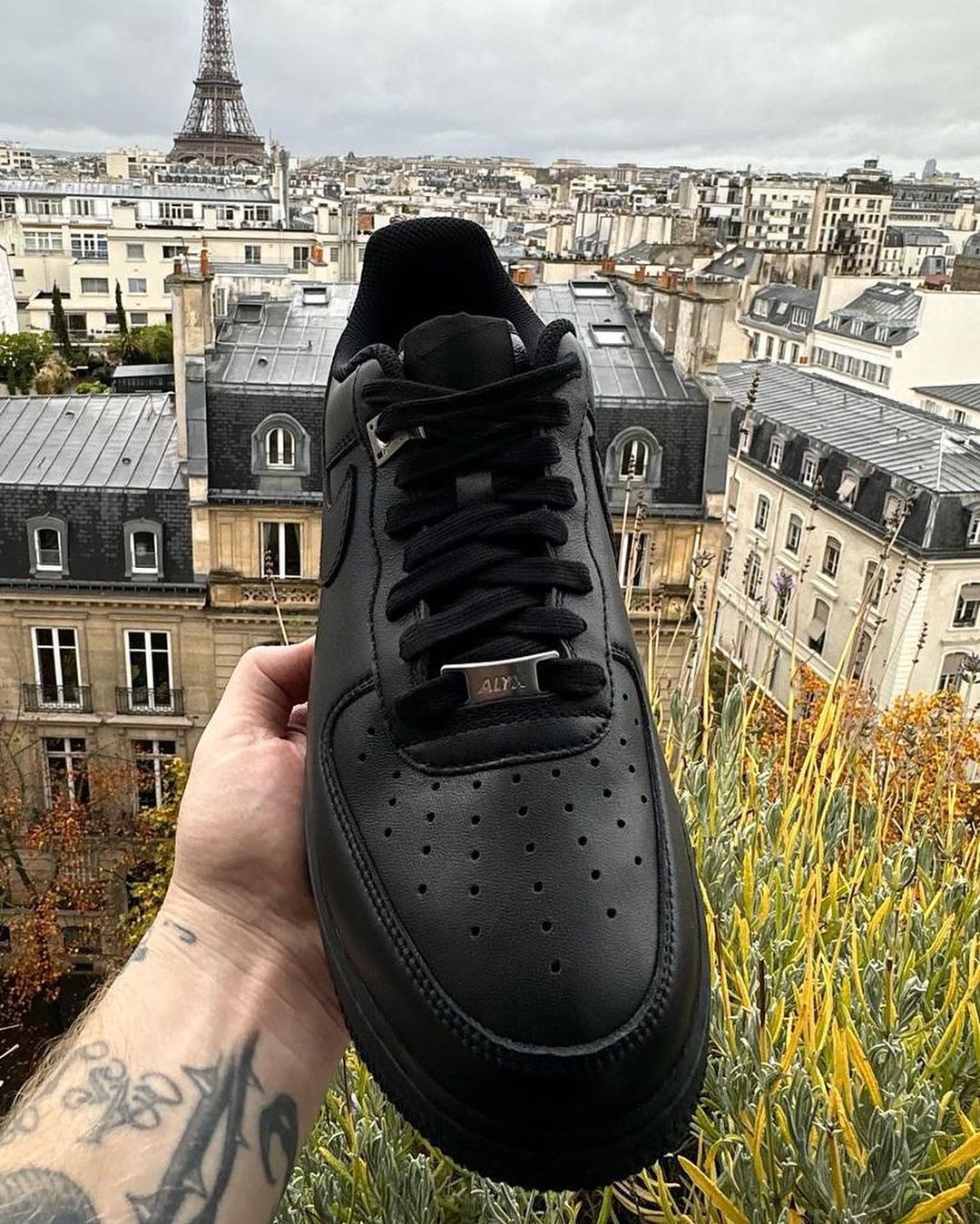 Matthew M. Williams và Nike Hợp Tác Trên Bộ Đôi Nike Air Force 1 Độc Đáo - 20