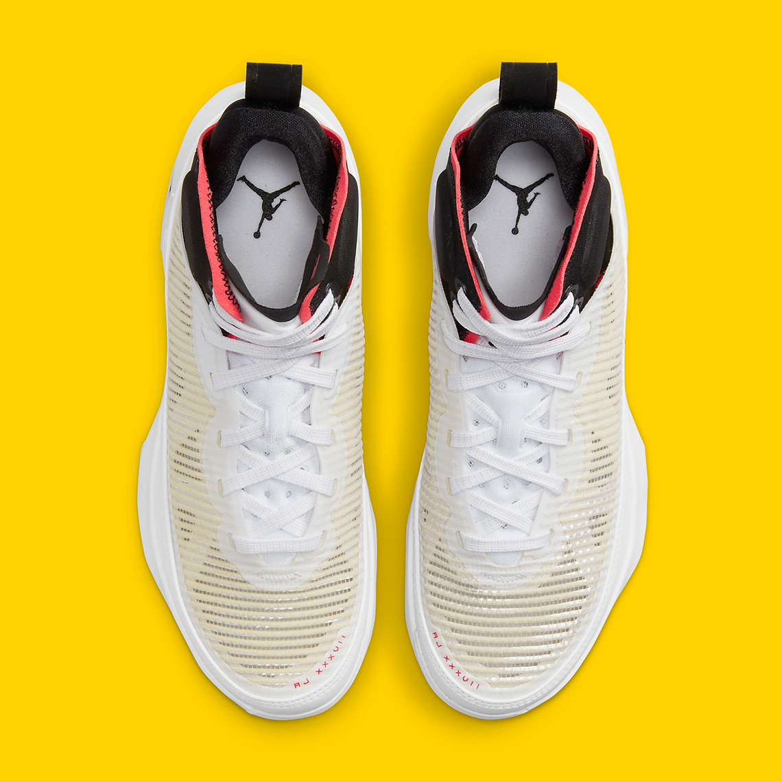 Mẫu Air Jordan 37 mang những điểm nhấn Cardinal cổ điển - 4