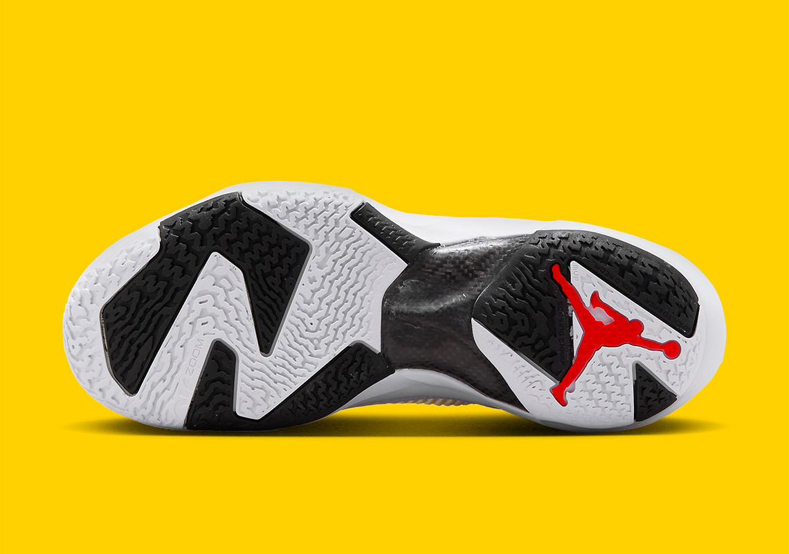 Mẫu Air Jordan 37 mang những điểm nhấn Cardinal cổ điển - 6