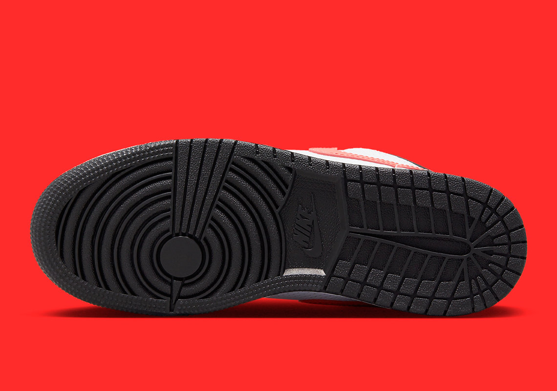 Màu đen và đỏ xen kẽ trên chiếc GS Air Jordan 1 low này - 5