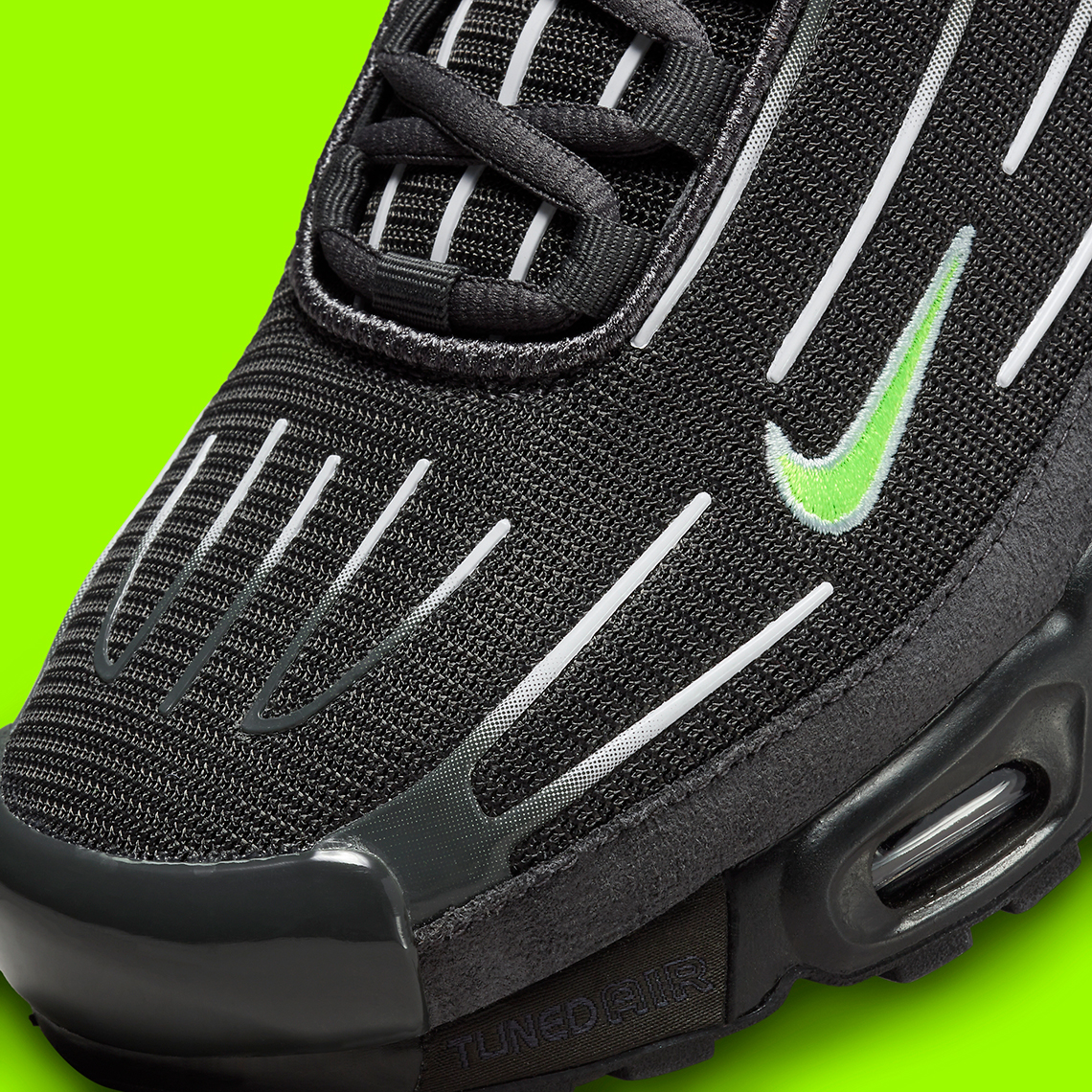 Màu Đen và Volt làm nổi bật Nike Air Max Plus 3 - 8