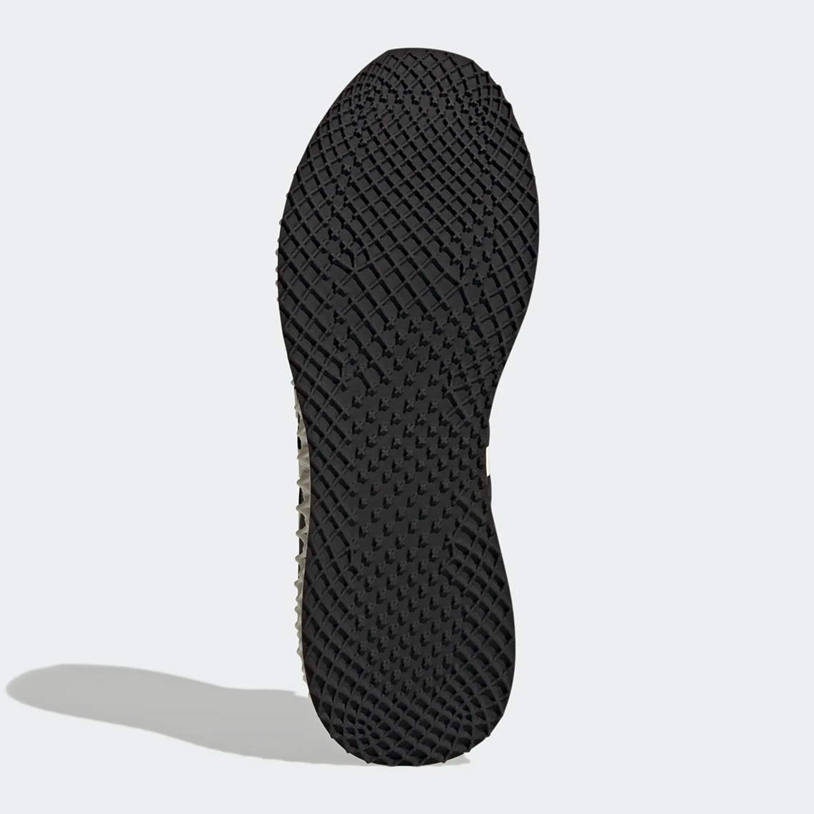 Màu đỏ và Lilac nổi bật trên nền đen của mẫu giày sneaker adidas Ultra 4D Lilac Pulse - 6