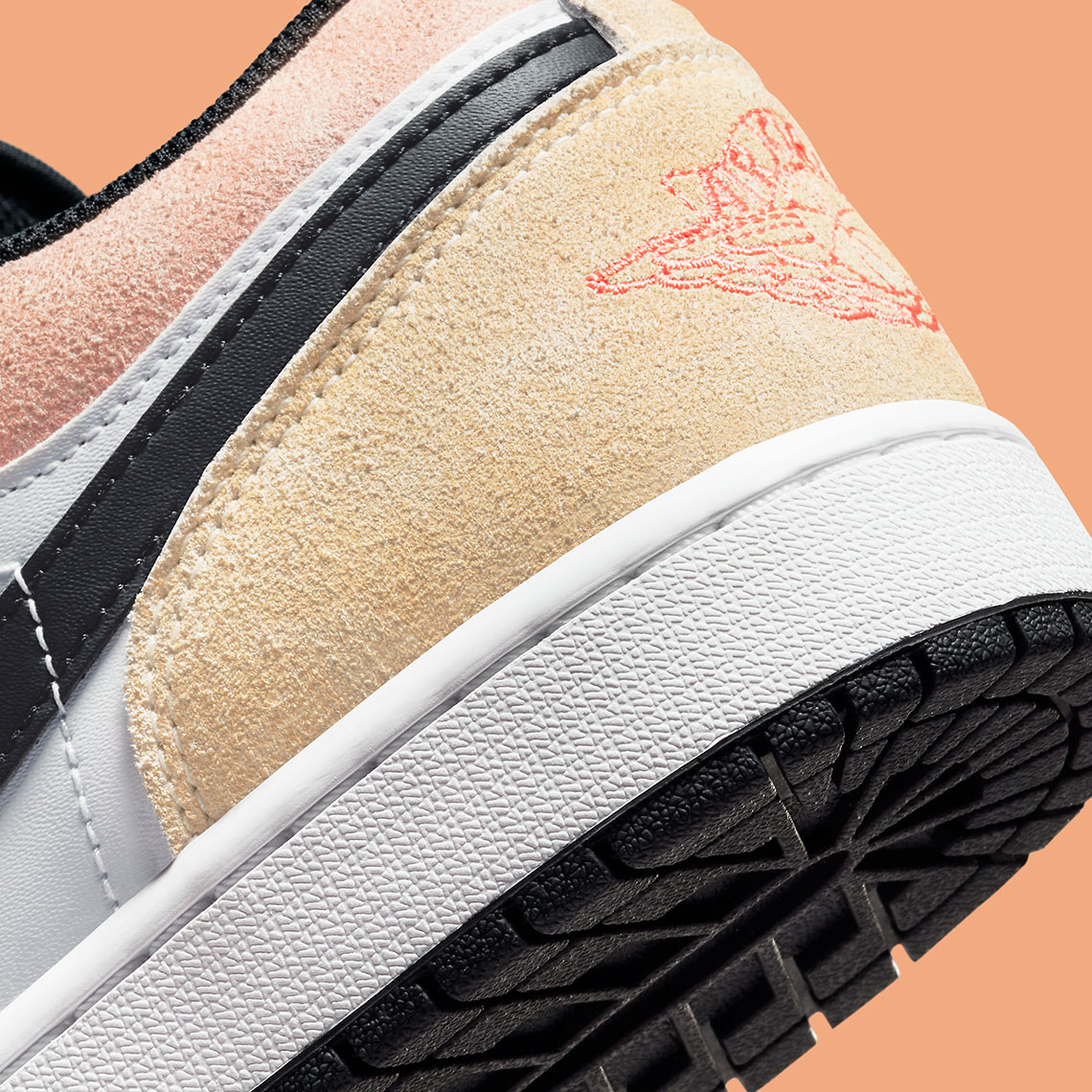 Mẫu Flight Club cũ đã hạ cánh trên Air Jordan 1 Low - 7