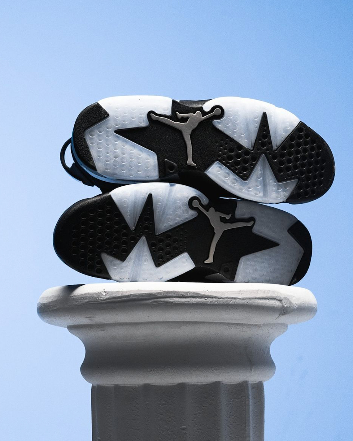 Mẫu giày Air Jordan 6 Black Metallic Black/Chrome đã lên kệ - 5