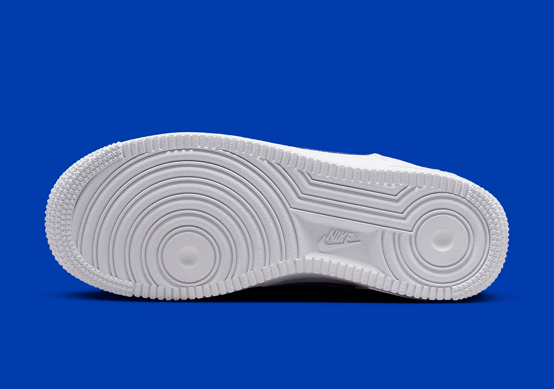 Mẫu giày GS Nike Air Force 1 Low với màu Royal và Navy  - 5