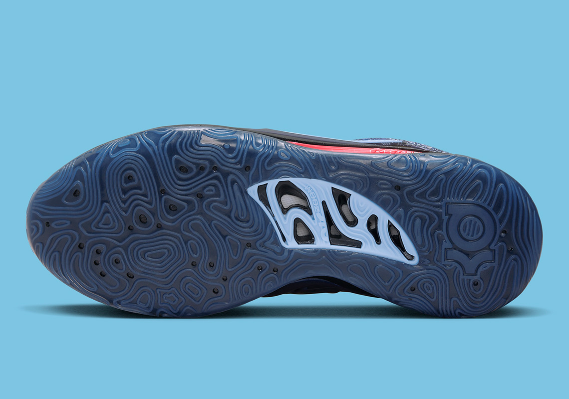 Mẫu giày Nike KD 15 này phù hợp với đồng phục cà vạt cổ điển - 6