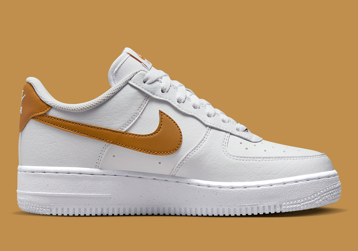 Mẫu giày sneaker Nike Air Force 1 Low Next Nature Gold Suede - 3