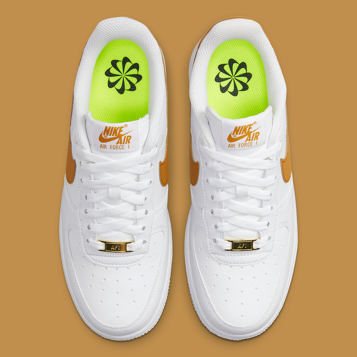 Mẫu giày sneaker Nike Air Force 1 Low Next Nature Gold Suede - 4