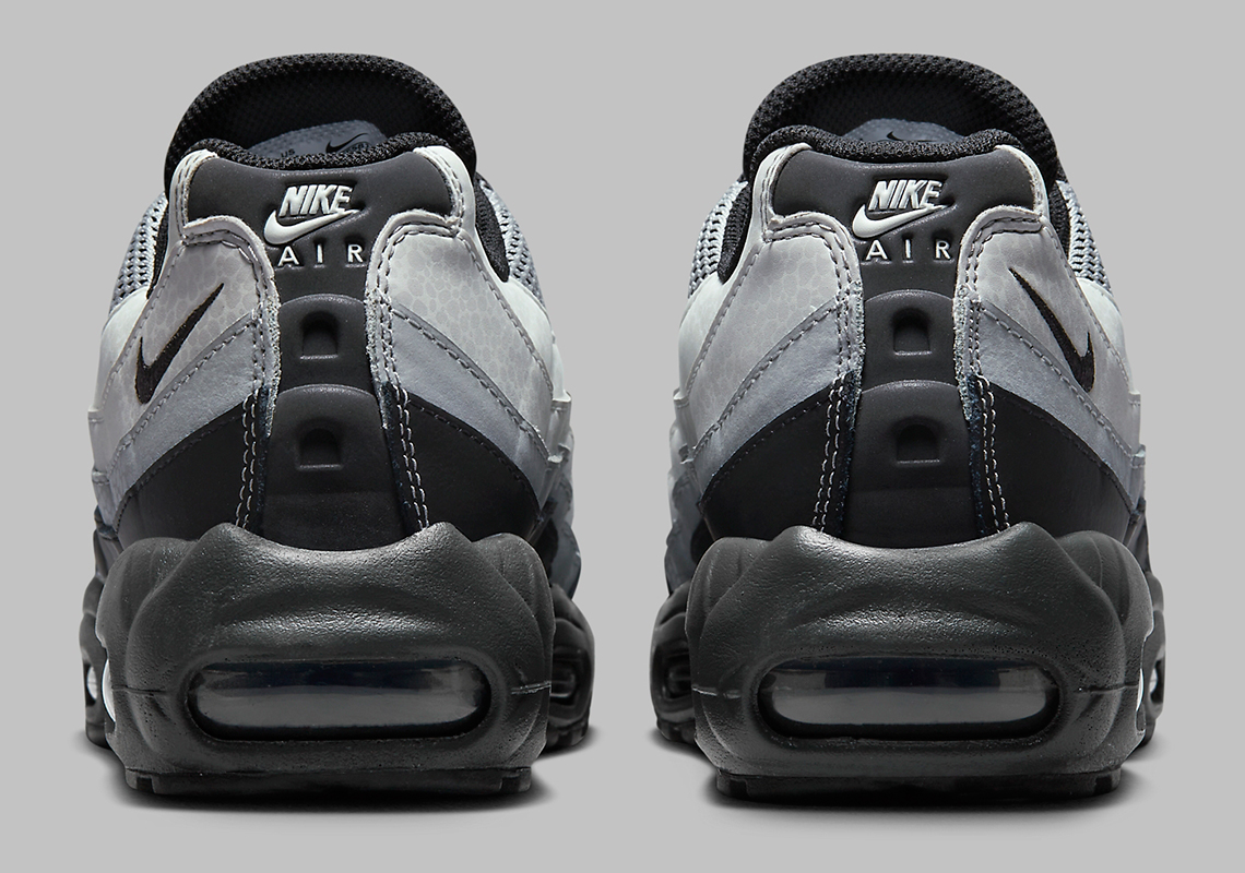 Mẫu giày sneaker Nike Air Max 95 tự hào có bản in Reflective Safari - 7