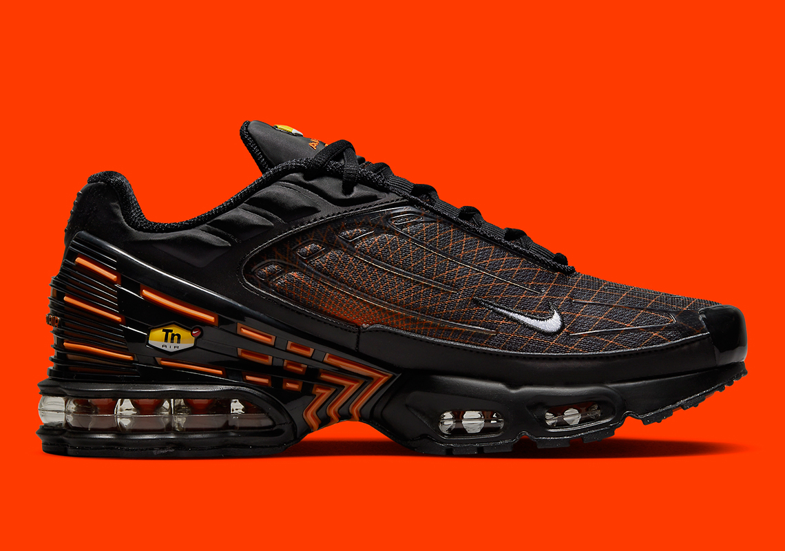 Mẫu giày sneaker Nike Air Max Plus 3 Orange Spirograph - 3