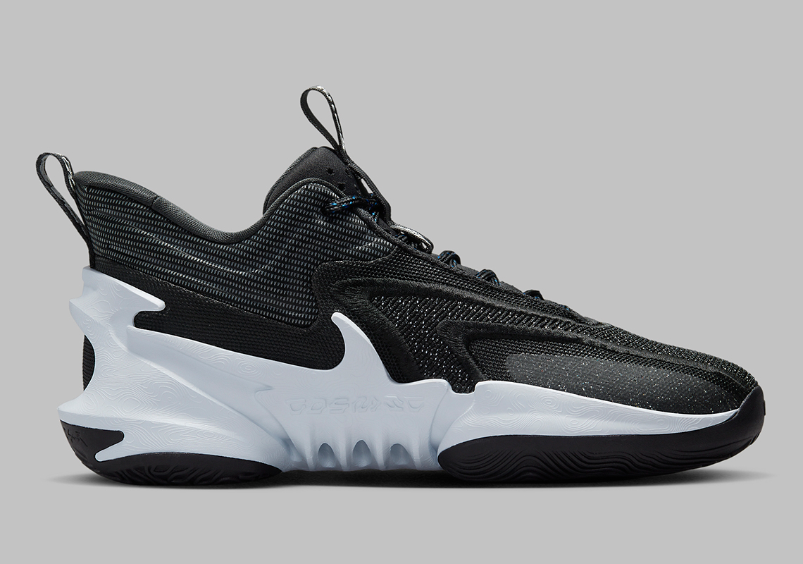 Mẫu giày sneaker Nike Cosmic Unity 2 Black Football grey - 3