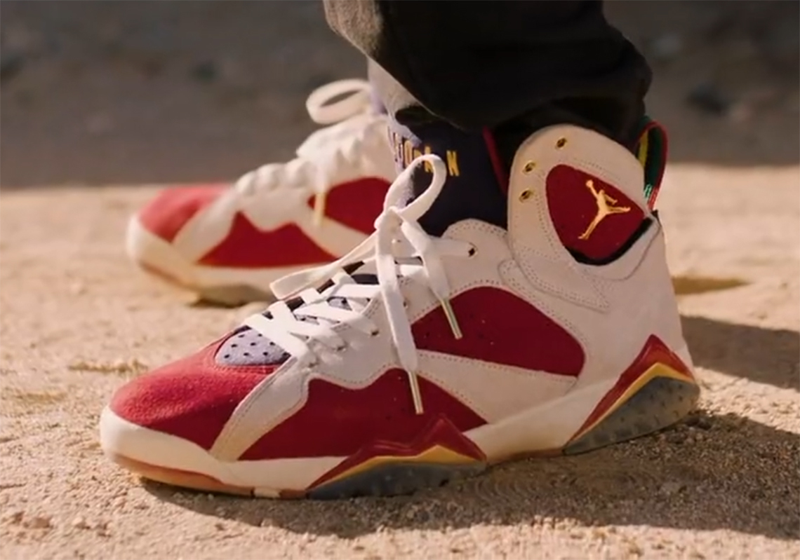 Mẫu giày Trophy Room x Air Jordan 7 New Sheriff phát hành trực tuyến vào ngày 5/11/2022 - 2