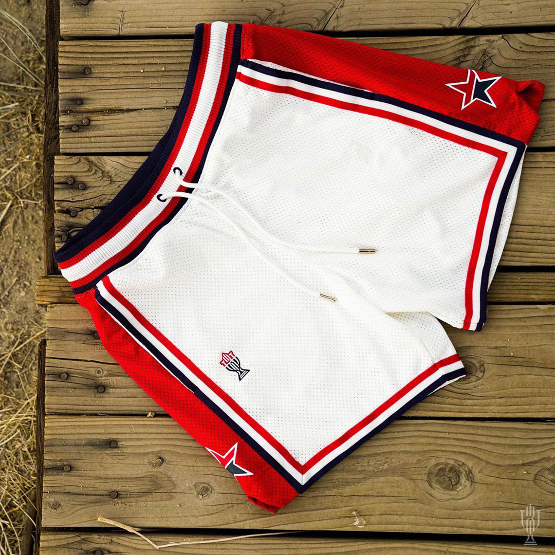 Mẫu giày Trophy Room x Air Jordan 7 New Sheriff phát hành trực tuyến vào ngày 5/11/2022 - 6