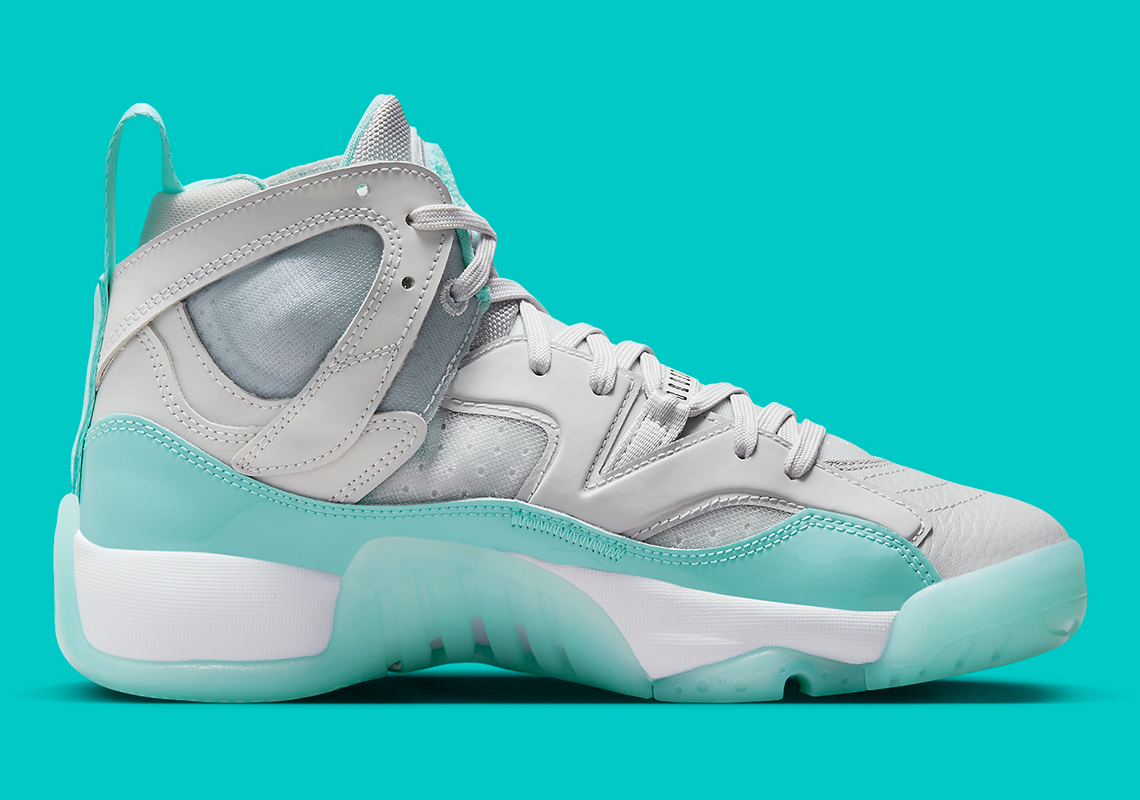 Mẫu Jordan Two Trey nữ đã nhận được một làn gió nhẹ từ mòng mòng biển nhiệt đới - 3