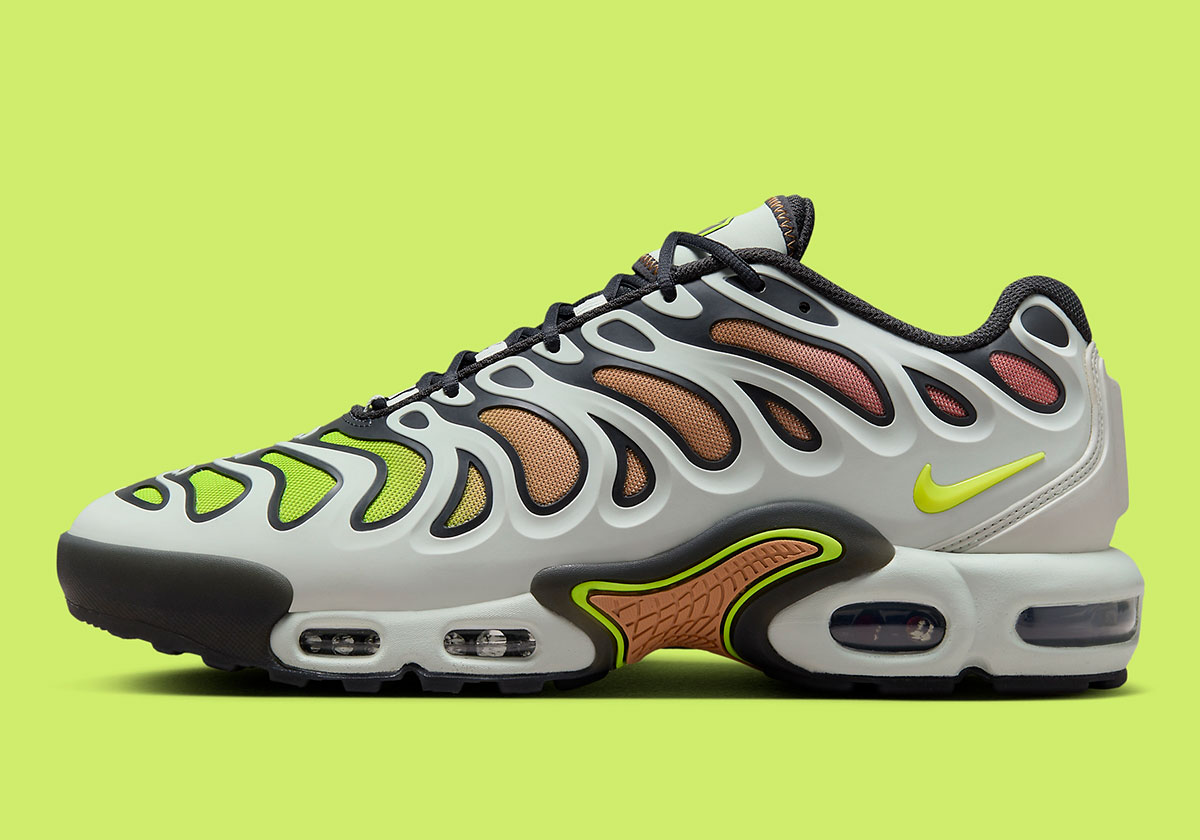 Mẫu Nike Air Max Plus Drift: Xu Hướng Mới Cho Dòng Tuned Air - 2