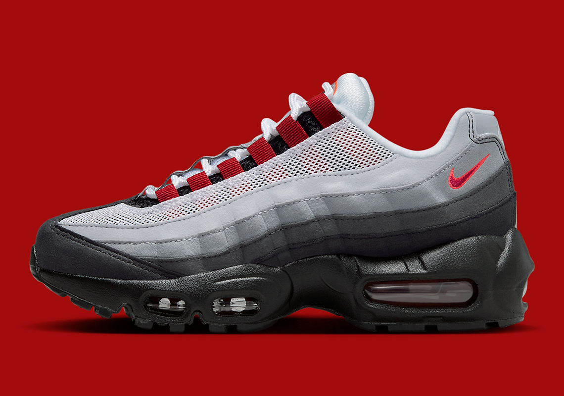 Màu ớt đỏ cổ điển xuất hiện tinh tế trên Nike Air Max 95 - 1