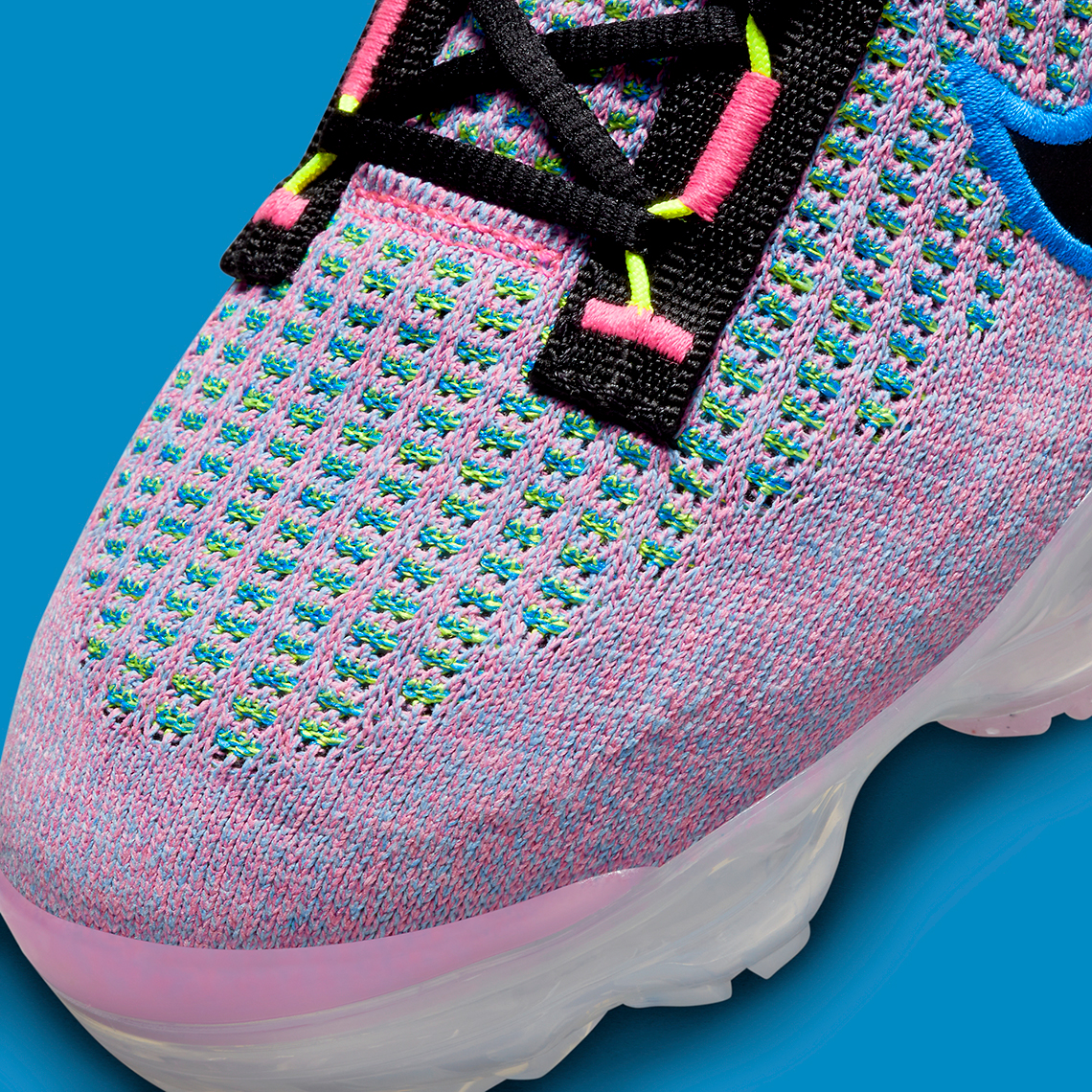 Màu Pink Blast và Photo Blue tô điểm cho đôi giày Nike VaporMax 2021 Flyknit Next Nature mới nhất - 8