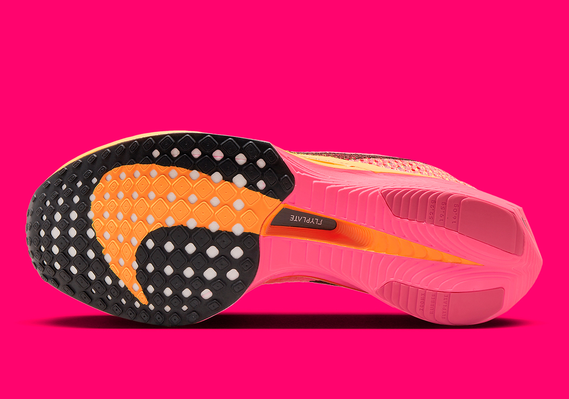 Màu sắc tươi sáng của Nike ZoomX Vaporfly 3 - 5