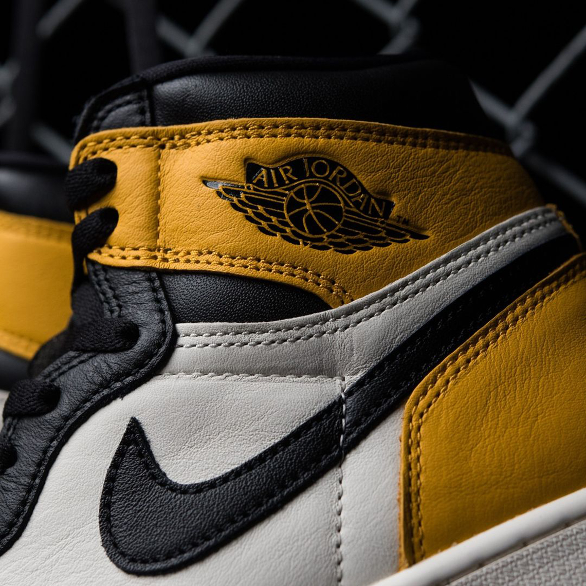 Mẫu sneaker Air Jordan 1 taxi - 5