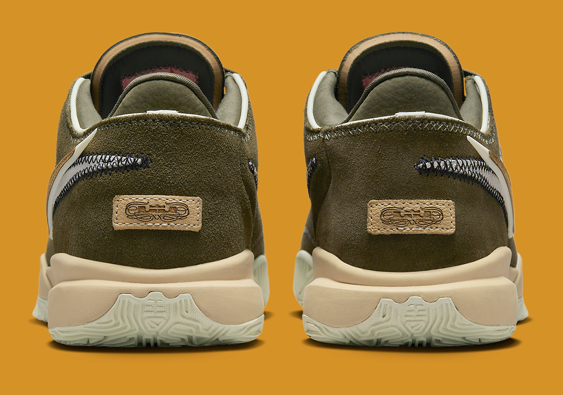 Mẫu sneaker Nike LeBron 20 được bọc bằng da lộn màu ô liu - 5