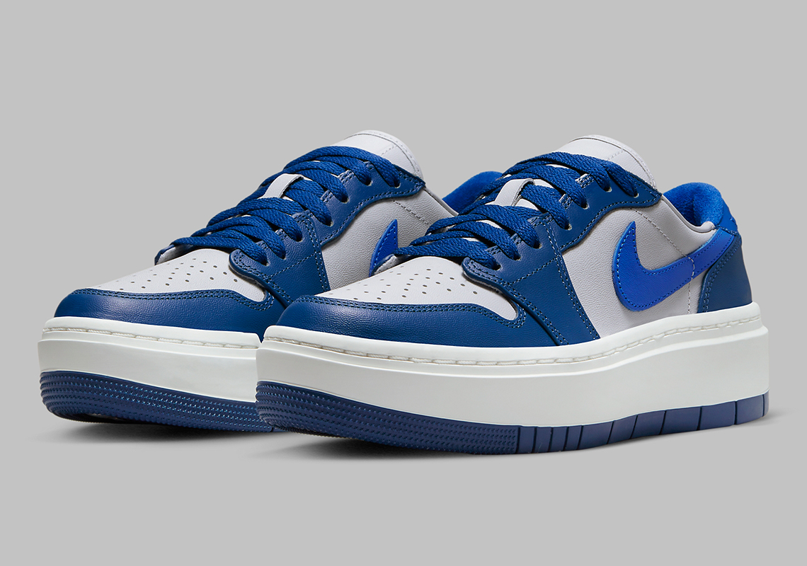 Màu xanh cobalt swooshes trên Air Jordan 1 Low Elevate Thắp sáng không khí - 1