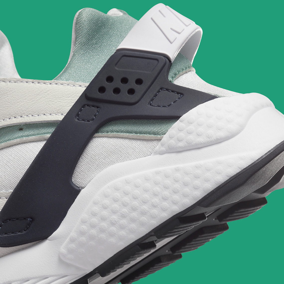 Mica Green được Nike Air Huarache sẵn sàng cho mùa xuân năm 2023 - 8
