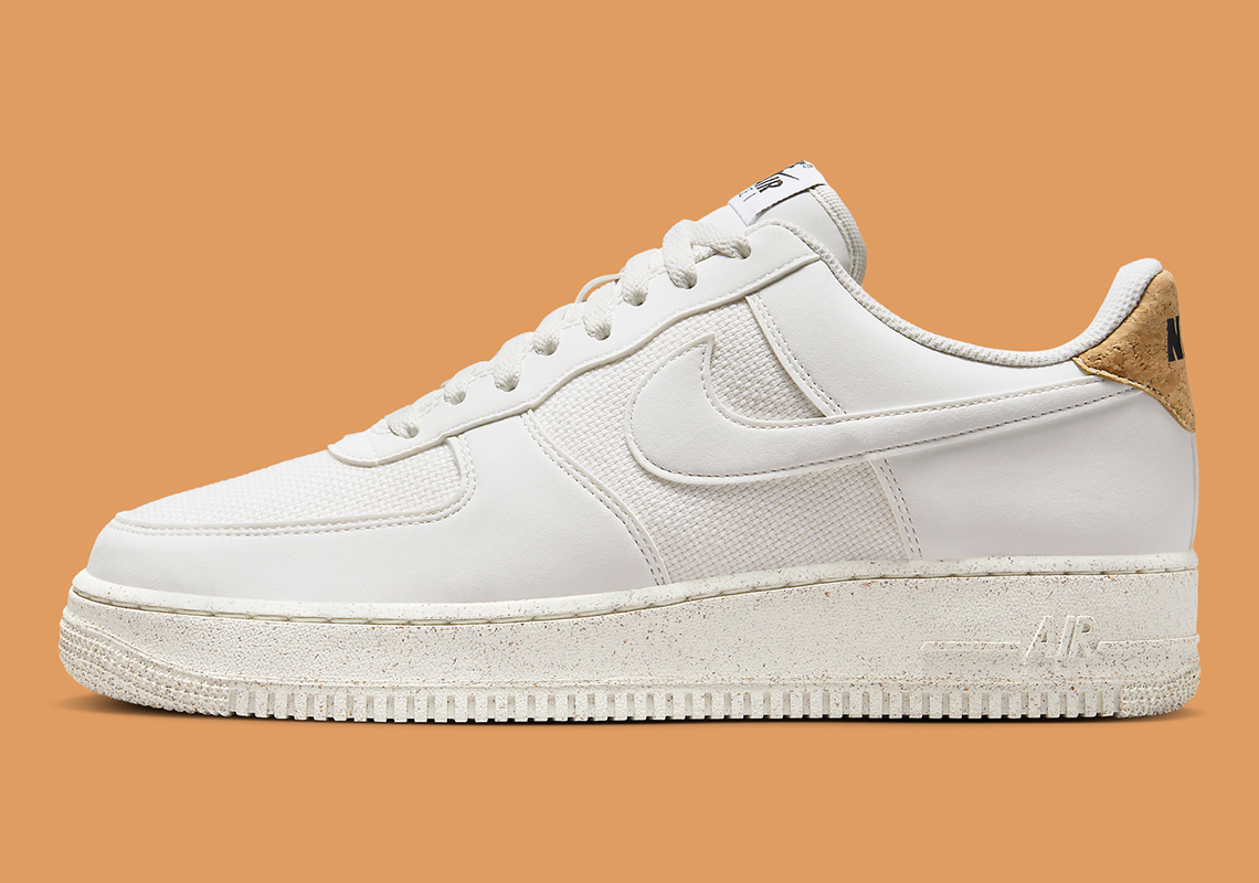 Miếng dán gót chân tạo điểm nhấn cho Nike Air Force 1 Next Nature - 3