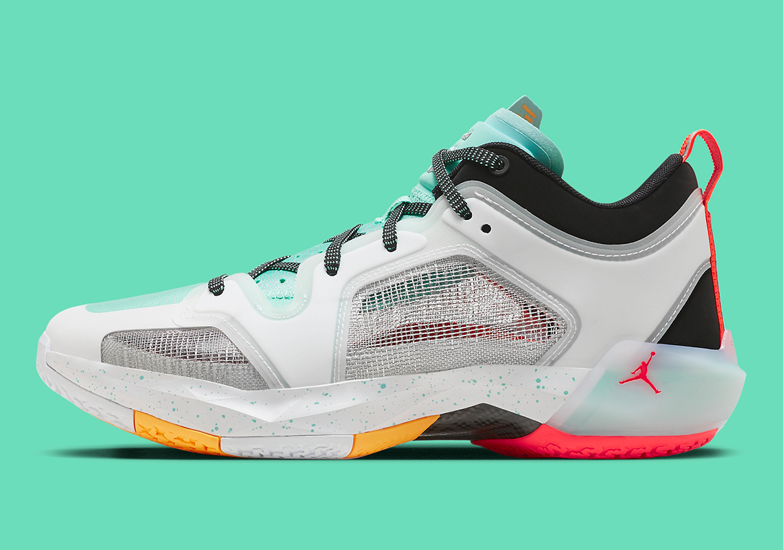 Mở rộng danh sách giày độc quyền cho Guo Ailun với Air Jordan 37 Low - 2