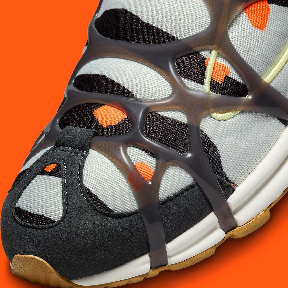 Một loạt các màu sắc sặc sỡ phủ lên Nike Air Kukini - 7