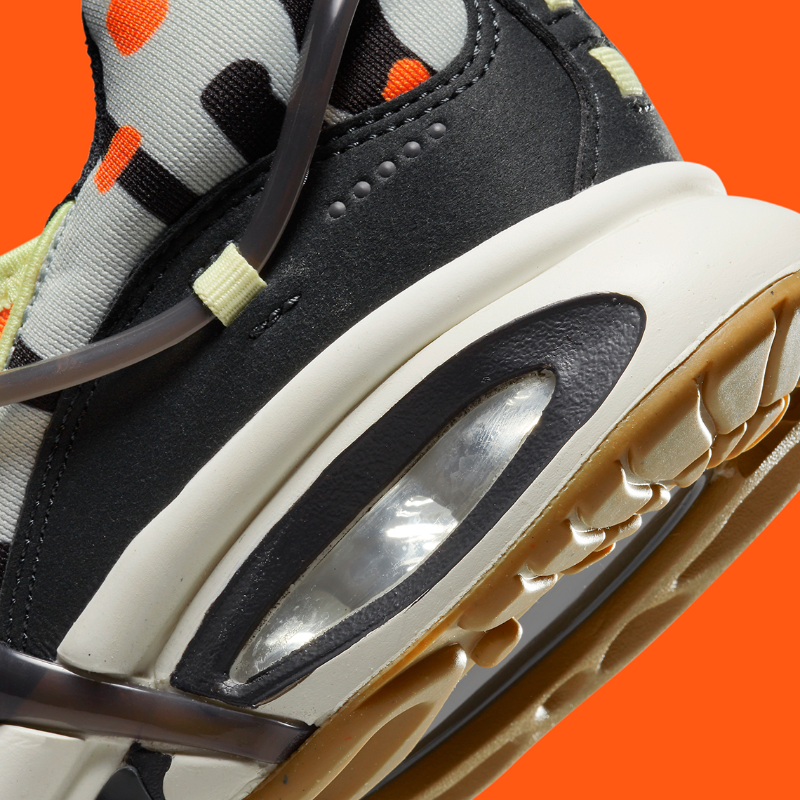 Một loạt các màu sắc sặc sỡ phủ lên Nike Air Kukini - 8