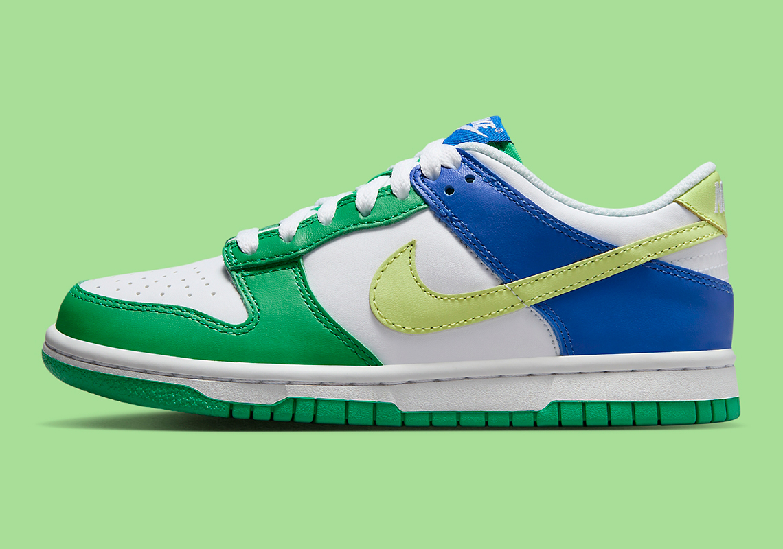 Một loạt màu sắc sống động xuất hiện trên phiên bản Nike Dunk Low mới nhất dành cho trẻ em - 2