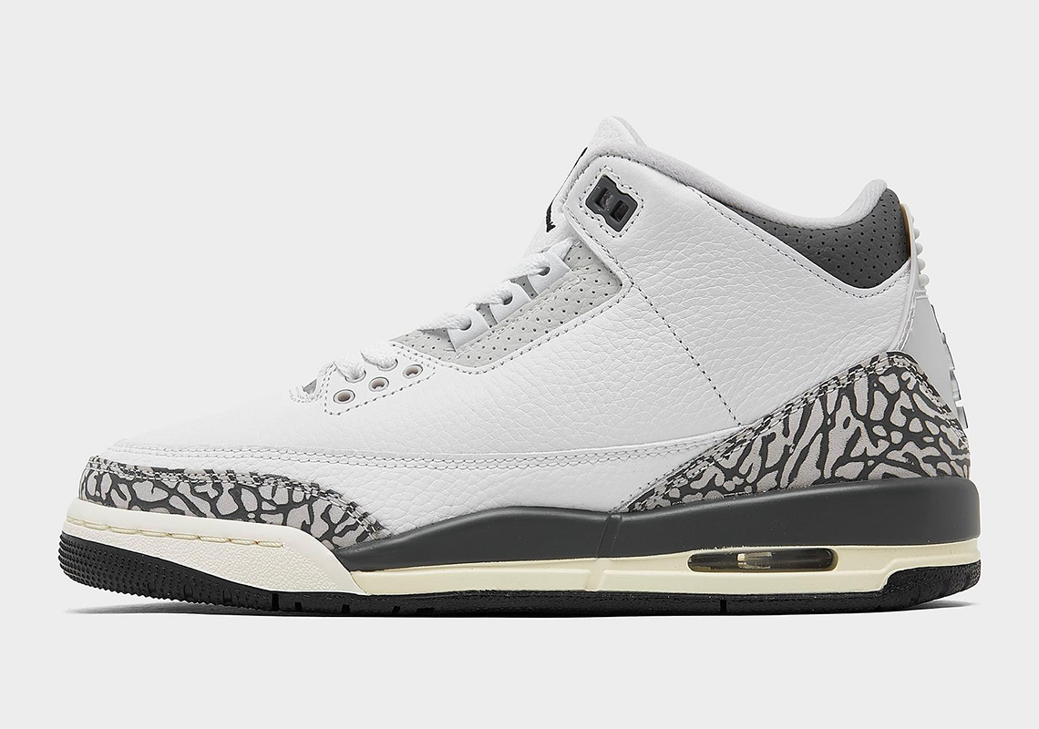 Một số hình ảnh chi tiết của đôi giày Air Jordan 3 Hide N Sneak dành cho trẻ em - 2