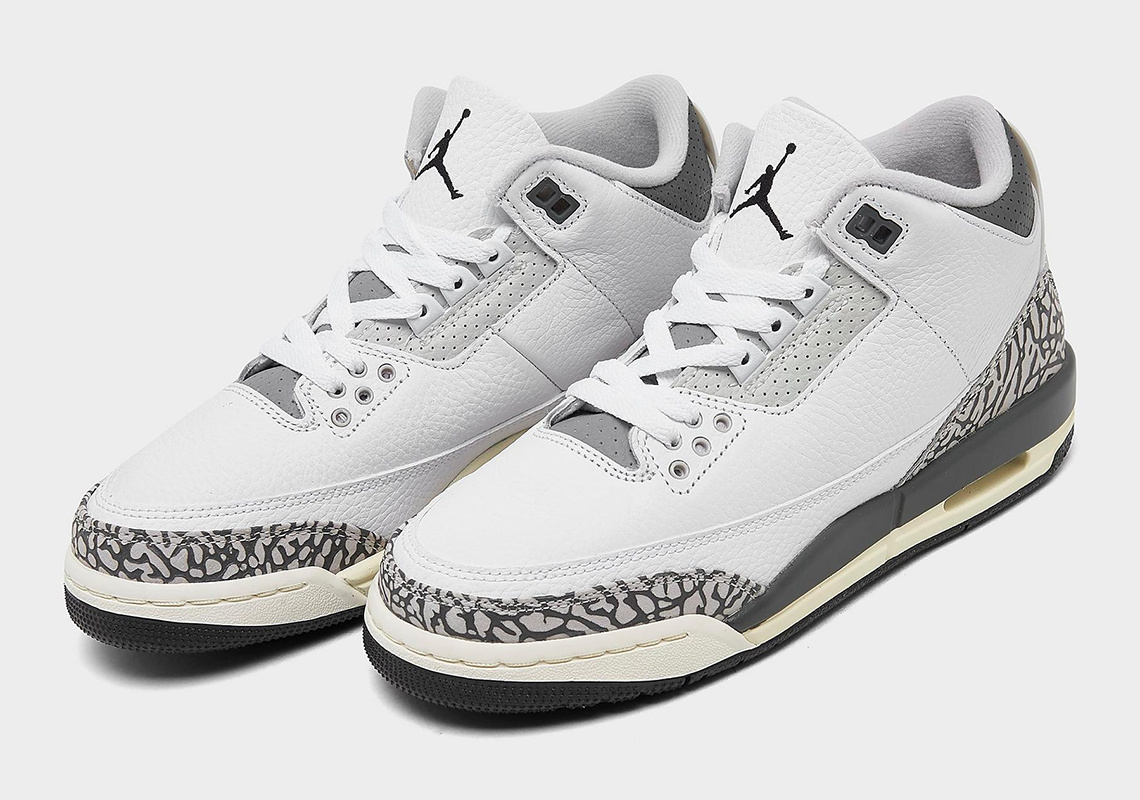 Một số hình ảnh chi tiết của đôi giày Air Jordan 3 Hide N Sneak dành cho trẻ em - 5