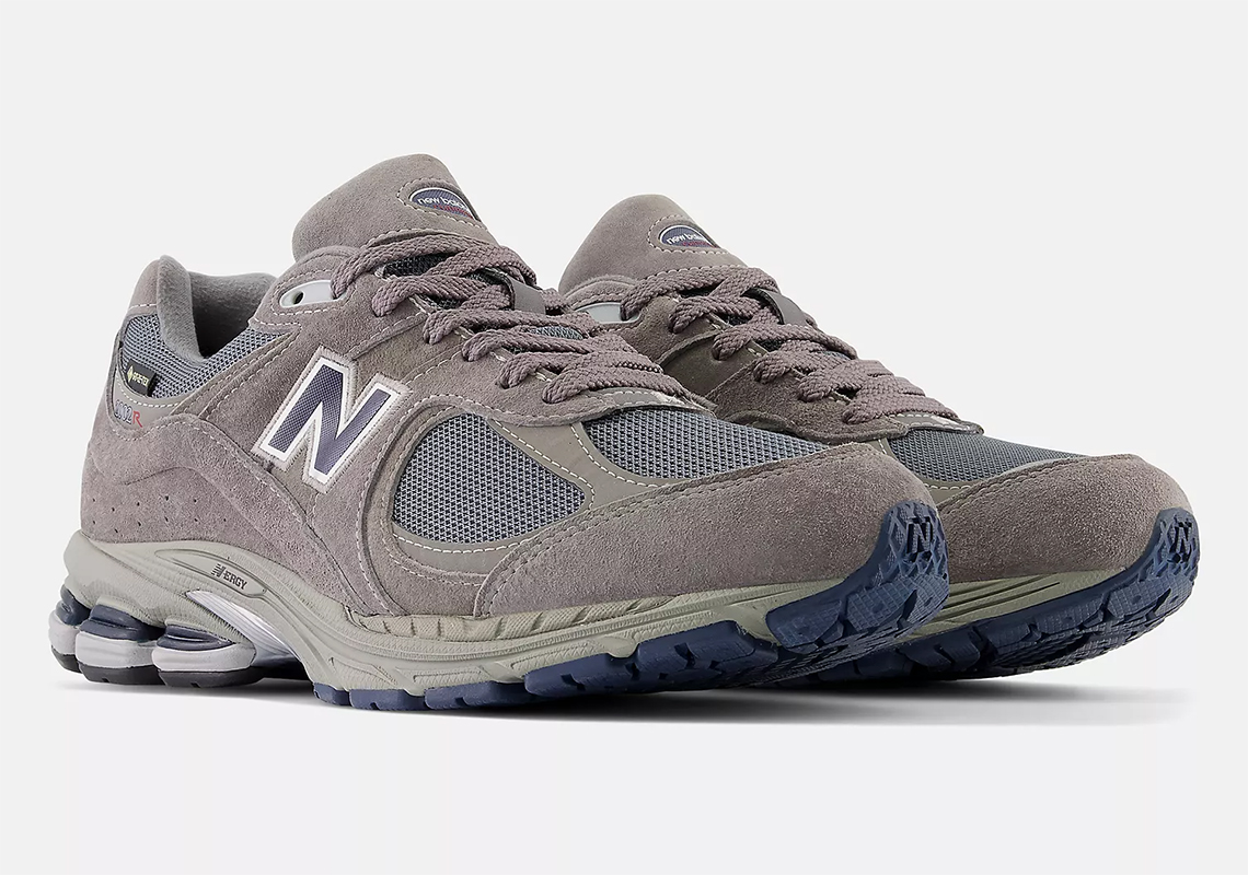 Một số hình ảnh của đôi giày New Balance 2002R Gore-Tex Castlerock - 1