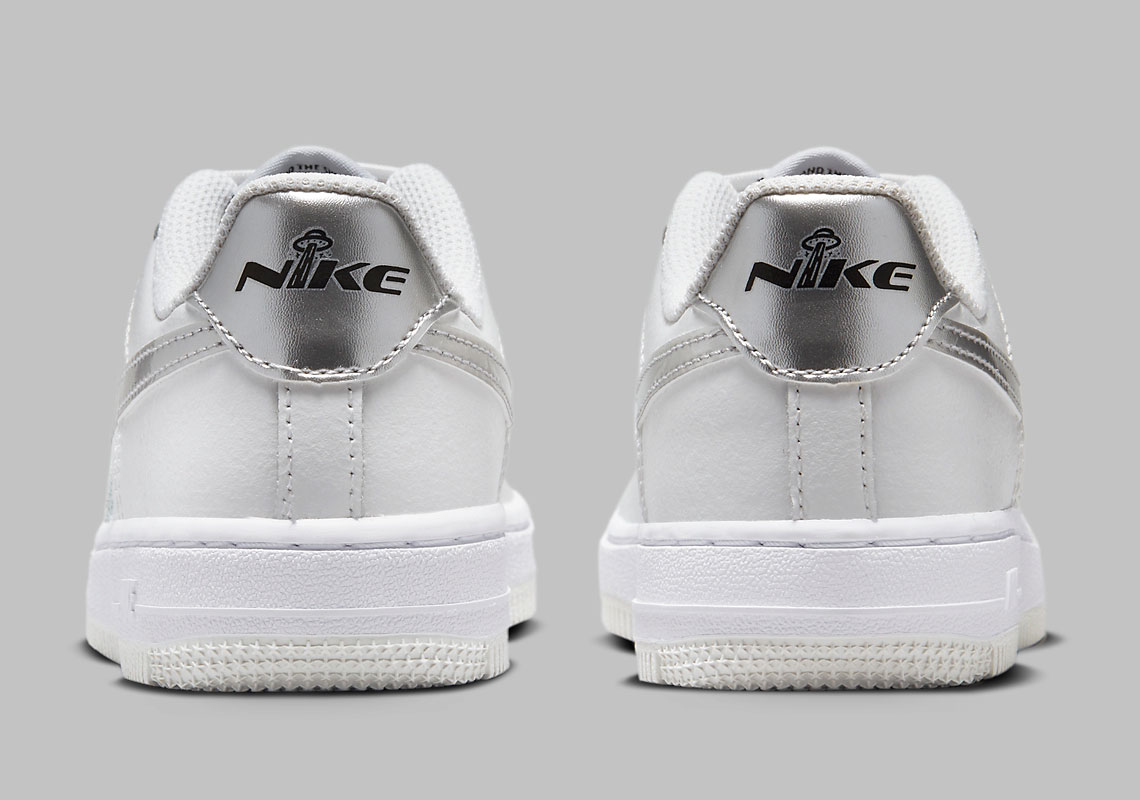 Một số hình ảnh của đôi giày Nike Air Force 1 Low PS Martian - 6