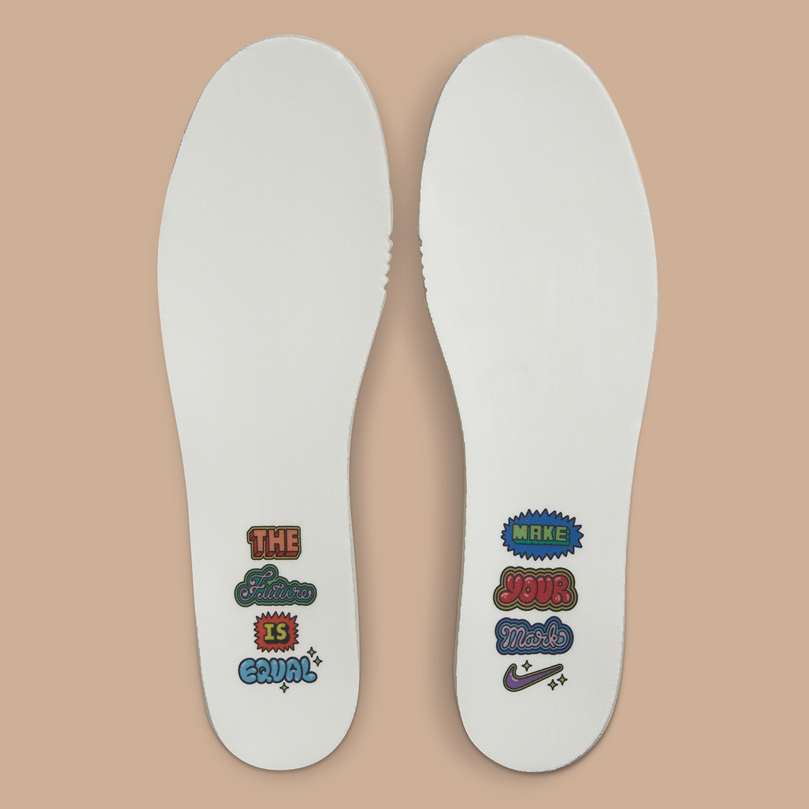 Một số hình ảnh của đôi giày Nike Dunk Low The Future Is Equal - 10