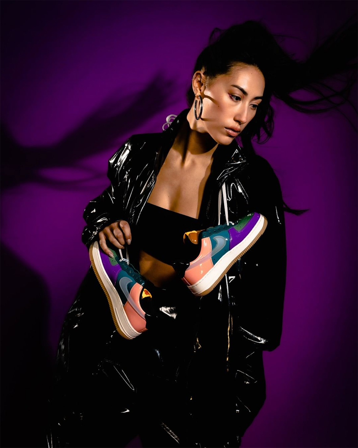 Một số hình ảnh của đôi giày sneaker Undefeated Nike Air Force 1 SP Celestine Blue - 3