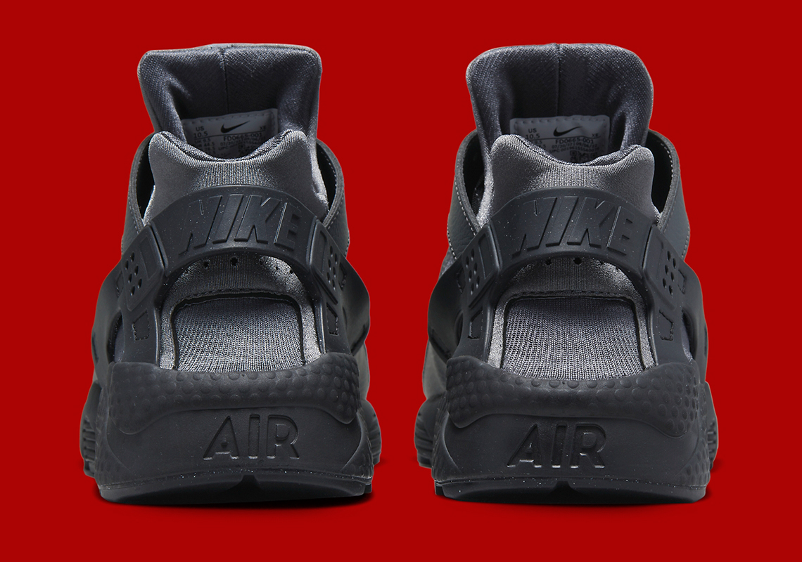 Một số hình ảnh của đôi sneaker Nike Air Huarache Black/Red - 5