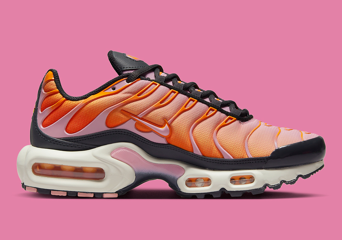 Một số hình ảnh của đôi sneaker Nike Air Max Plus Sherbet - 3